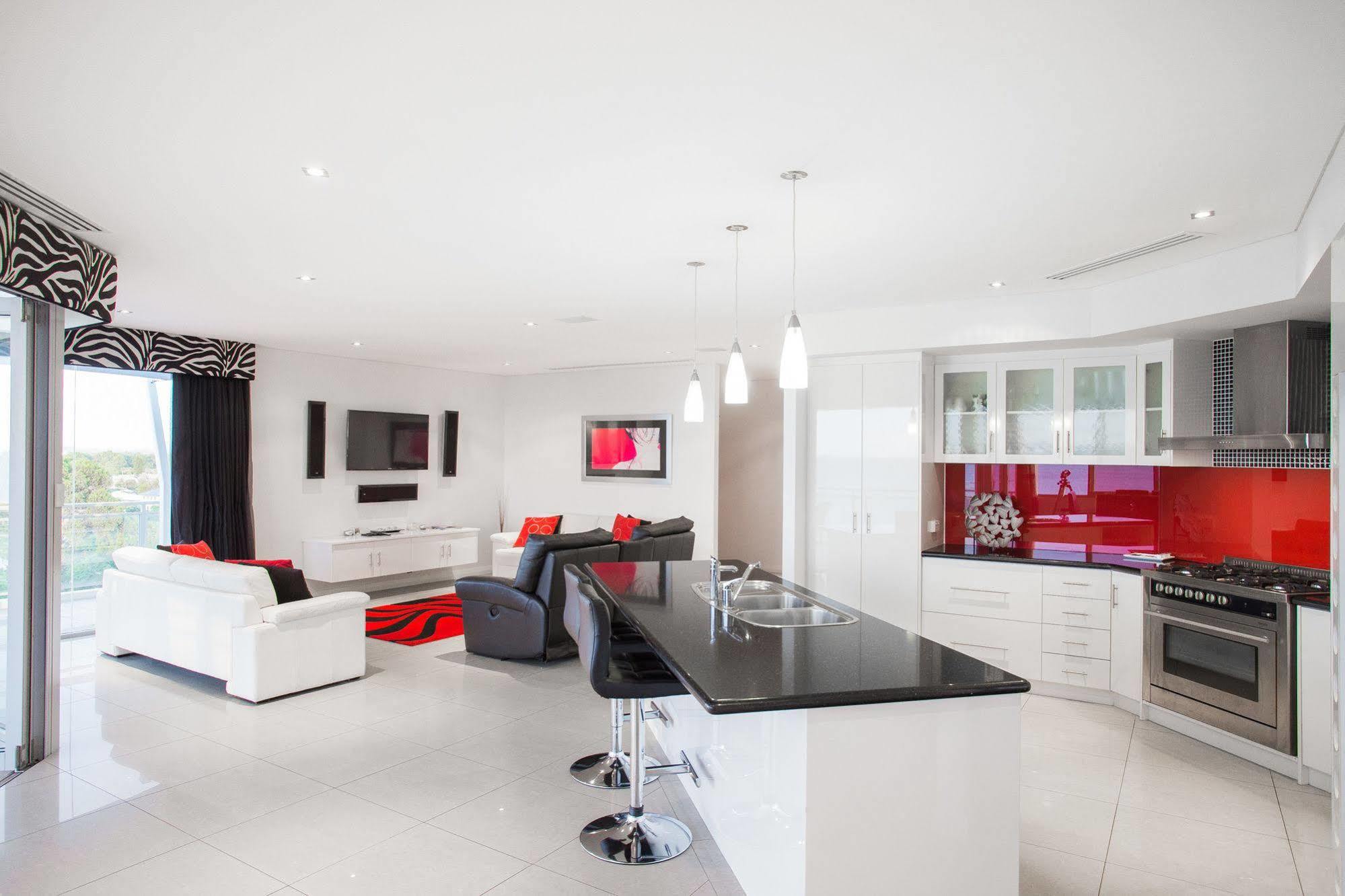 Spinnakers By Rockingham Apartments ภายนอก รูปภาพ